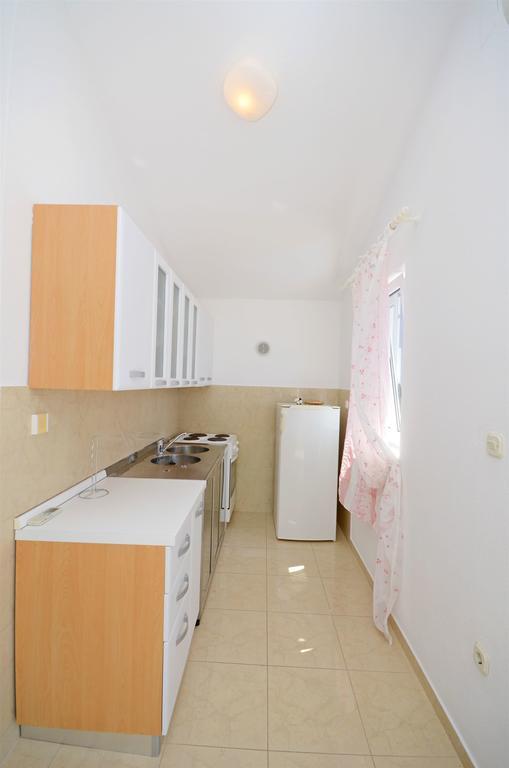 Apartments Branislav Rogoznica  Bagian luar foto