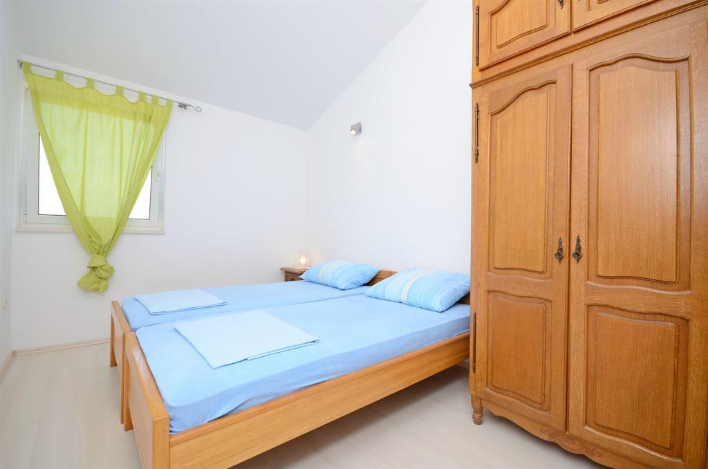 Apartments Branislav Rogoznica  Bagian luar foto